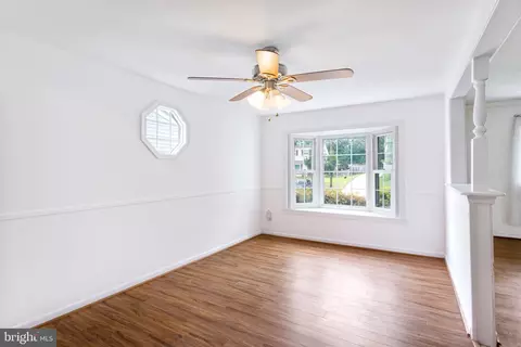 Living - 135 Cabbel Dr, Manassas Park, VA 20111 photo 6 of 7