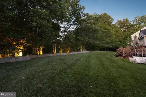 Exterior - 9308 Eagle Ct, Manassas Park, VA 20111 photo 14 of 17