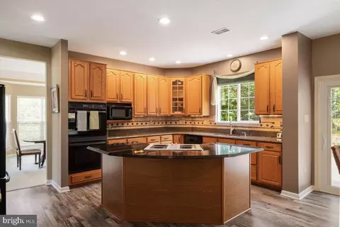 Kitchen - 9308 Eagle Ct, Manassas Park, VA 20111 photo 2 of 3