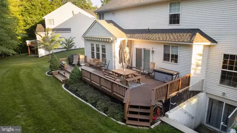 Exterior - 9308 Eagle Ct, Manassas Park, VA 20111 photo 2 of 17