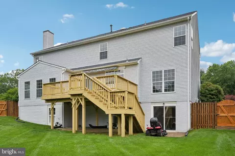 Exterior - 9322 Brandon St, Manassas Park, VA 20111 photo 8 of 12