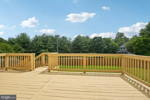 Exterior - 9322 Brandon St, Manassas Park, VA 20111 photo 7 of 12