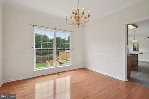 Dining - 9322 Brandon St, Manassas Park, VA 20111 photo 2 of 2