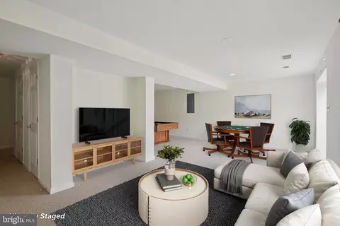 Living - 9322 Brandon St, Manassas Park, VA 20111 photo 13 of 16