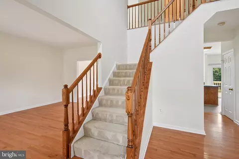 Entry Way - 9322 Brandon St, Manassas Park, VA 20111 photo 2 of 4