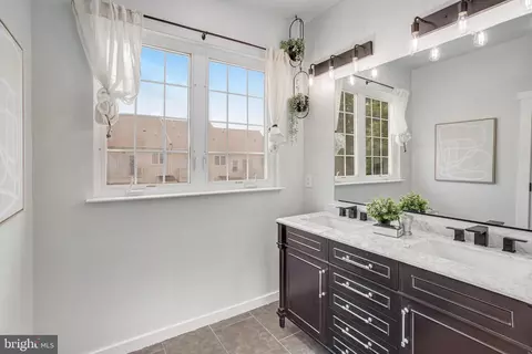 Bath - 9511 Walker Way, Manassas Park, VA 20111 photo 1 of 3