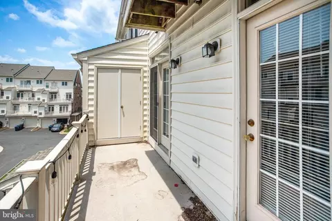 Exterior - 9511 Walker Way, Manassas Park, VA 20111 photo 5 of 7