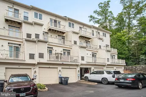 Exterior - 9511 Walker Way, Manassas Park, VA 20111 photo 6 of 7