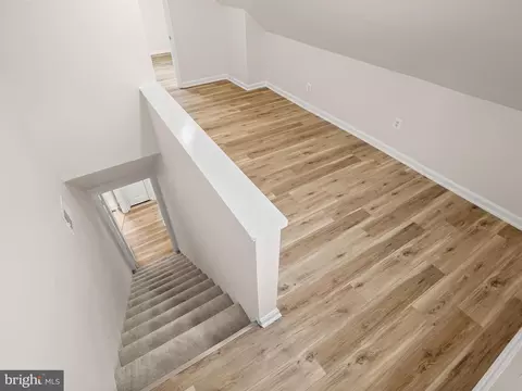 Entry Way - 131 Martin Dr, Manassas Park, VA 20111 photo 4 of 4