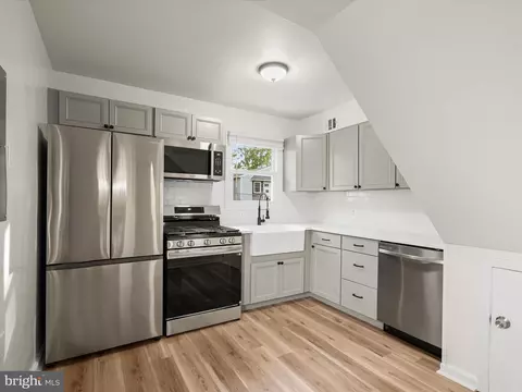 Kitchen - 131 Martin Dr, Manassas Park, VA 20111 photo 1 of 6