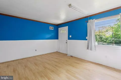129 Baker St, Manassas Park, VA 20111 photo 2