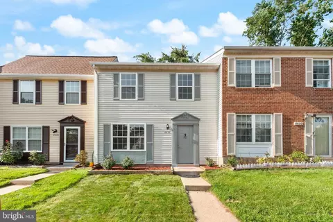 8632 Woodhue Ct, Manassas Park, VA 20111