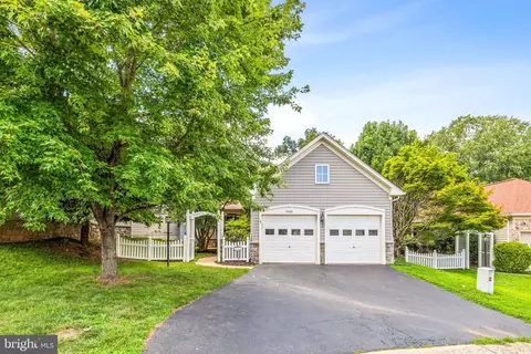 9408 Rosebud Ct, Manassas Park, VA 20111