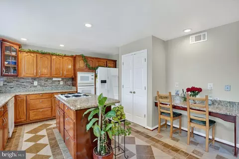 Kitchen - 9225 Stephanie St, Manassas Park, VA 20111 photo 2 of 3
