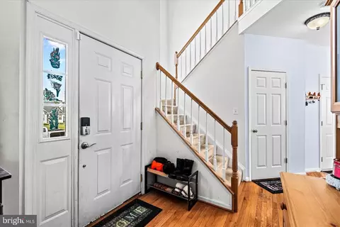 Entry Way - 9316 Paul Dr, Manassas Park, VA 20111 photo 1 of 4