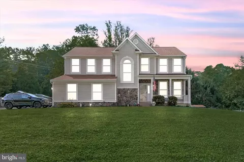 Exterior - 9316 Paul Dr, Manassas Park, VA 20111 photo 2 of 7
