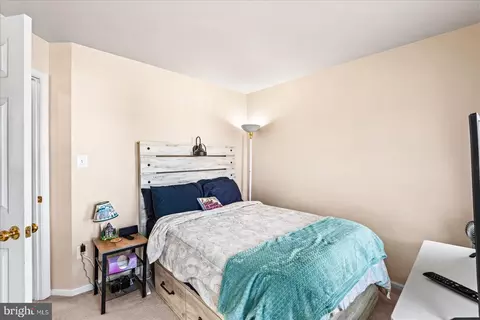 Bedroom - 9316 Paul Dr, Manassas Park, VA 20111 photo 4 of 10