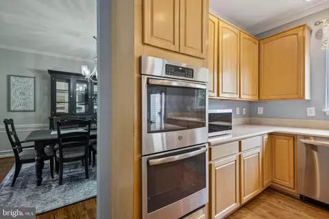 Kitchen - 9305 Michael Ct, Manassas Park, VA 20111 photo 2 of 4