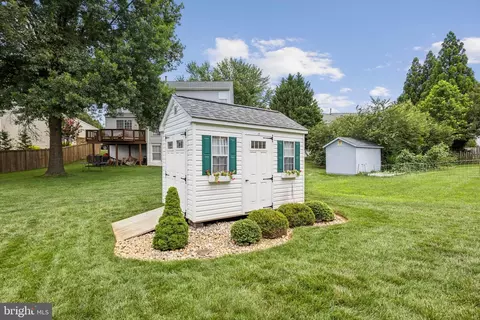 Exterior - 9305 Michael Ct, Manassas Park, VA 20111 photo 7 of 11