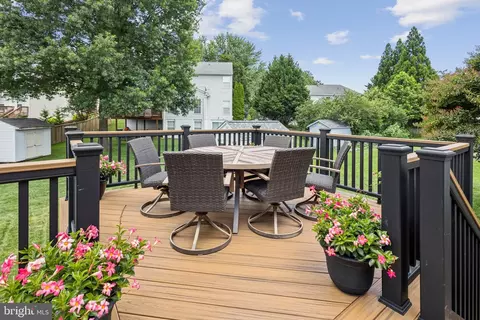 Exterior - 9305 Michael Ct, Manassas Park, VA 20111 photo 4 of 11