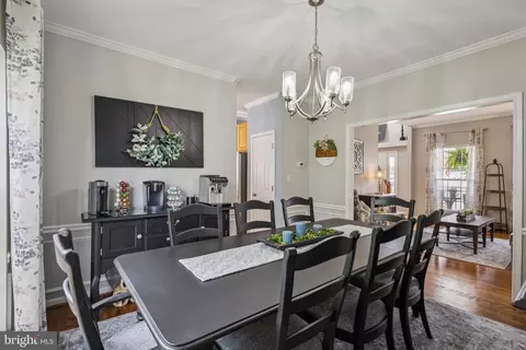 Dining - 9305 Michael Ct, Manassas Park, VA 20111 photo 2 of 4