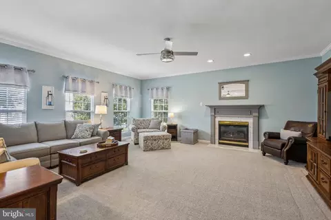Living - 9305 Michael Ct, Manassas Park, VA 20111 photo 1 of 1