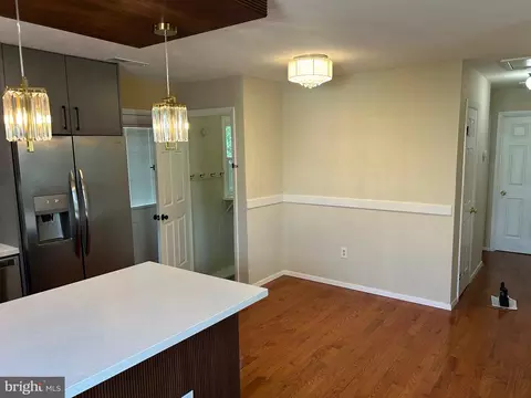 Entry Way - 106 Alpine St, Manassas Park, VA 20111 photo 2 of 3