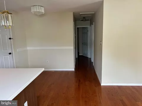 Entry Way - 106 Alpine St, Manassas Park, VA 20111 photo 3 of 3