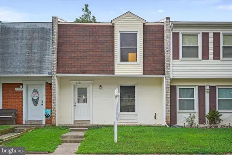 Exterior - 8385 White Pine Dr, Manassas Park, VA 20111 photo 3 of 5