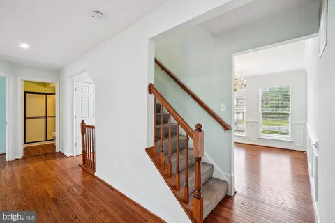 Entry Way - 9183 Matthew Dr, Manassas Park, VA 20111 photo 3 of 9
