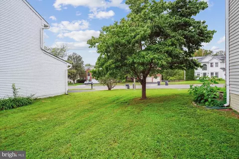Exterior - 9183 Matthew Dr, Manassas Park, VA 20111 photo 10 of 17
