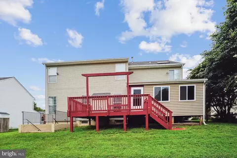 Exterior - 9183 Matthew Dr, Manassas Park, VA 20111 photo 16 of 17