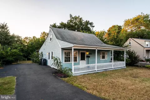 304 Manassas Dr, Manassas Park, VA 20111
