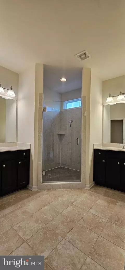 Bath - 9010 Belo Gate Dr, Manassas Park, VA 20111 photo 1 of 2