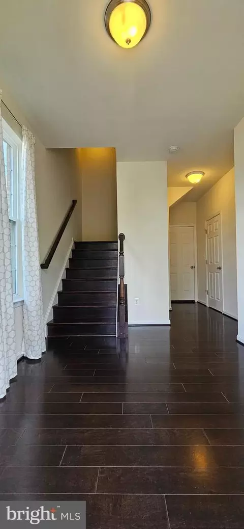 Entry Way - 9010 Belo Gate Dr, Manassas Park, VA 20111 photo 1 of 13