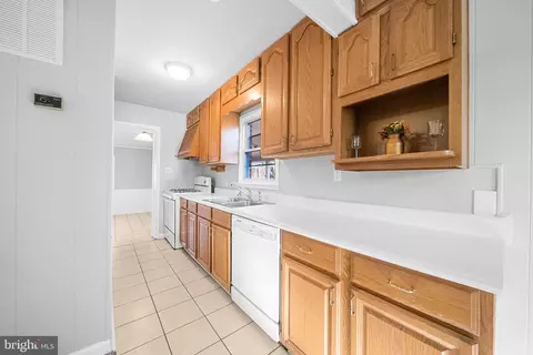 Kitchen - 122 Holden Dr, Manassas Park, VA 20111 photo 1 of 1