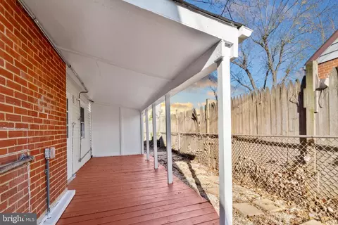 Exterior - 122 Holden Dr, Manassas Park, VA 20111 photo 5 of 5
