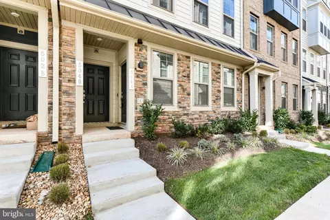 504 A Tassita Ln, Manassas Park, VA 20111