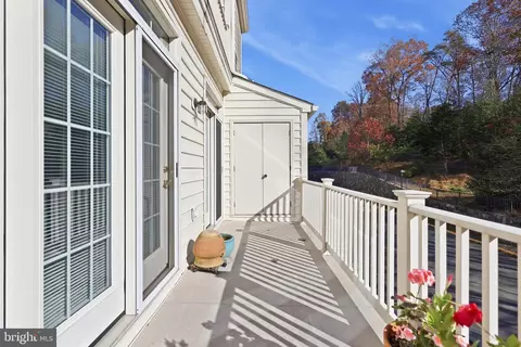 Exterior - 9800 Pickens Pl, Manassas Park, VA 20111 photo 3 of 6