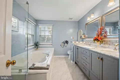 Bath - 9302 Nancy St, Manassas Park, VA 20111 photo 1 of 6