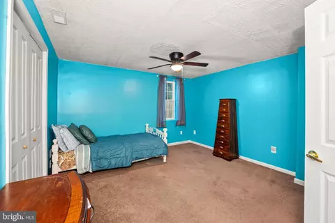 Bedroom - 9302 Nancy St, Manassas Park, VA 20111 photo 4 of 5