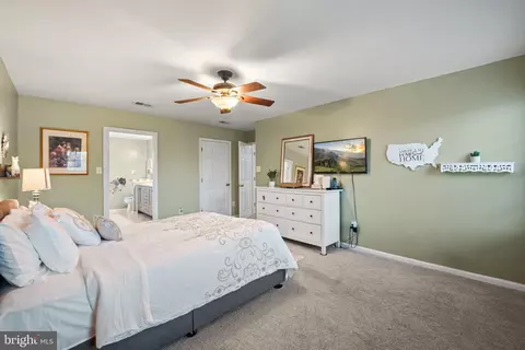 Bedroom - 9302 Nancy St, Manassas Park, VA 20111 photo 3 of 5