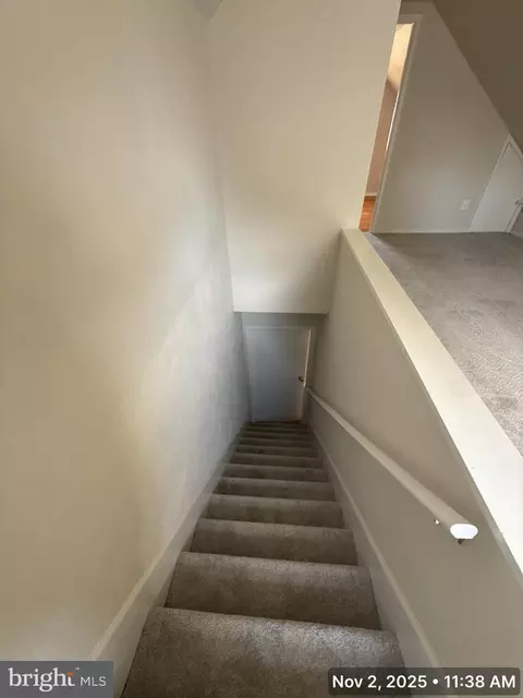 Entry Way - 163 Scott Dr, Manassas Park, VA 20111 photo 6 of 8