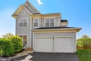 9353 Cougar Ct, Manassas Park, VA 20111