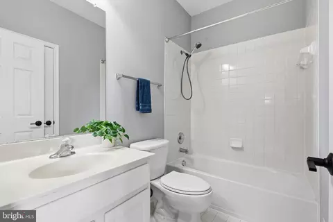 Bath - 9826 Pickens Pl, Manassas Park, VA 20111 photo 1 of 1