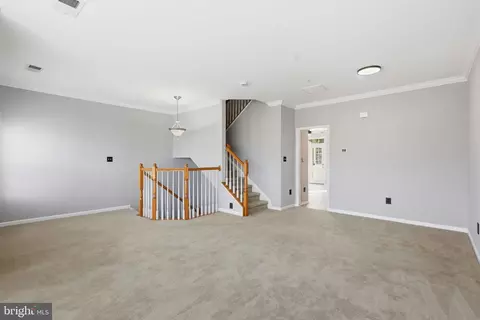 Living - 9826 Pickens Pl, Manassas Park, VA 20111 photo 3 of 6