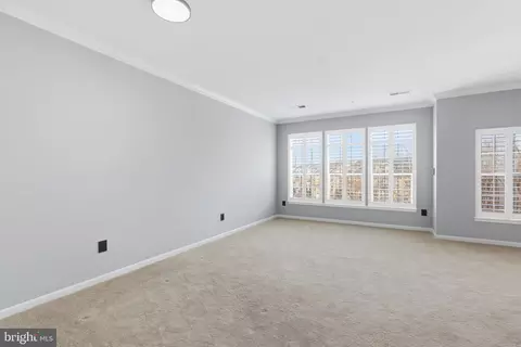 Living - 9826 Pickens Pl, Manassas Park, VA 20111 photo 4 of 6