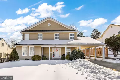 117 Polk Dr, Manassas Park, VA 20111