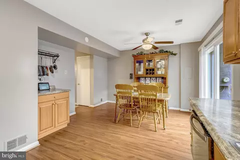 Dining - 8667 Madera Ct, Manassas Park, VA 20111 photo 2 of 3