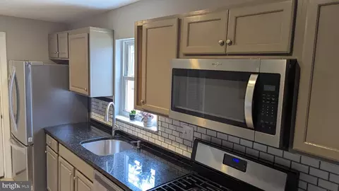 113 Colburn Dr, Manassas Park, VA 20111